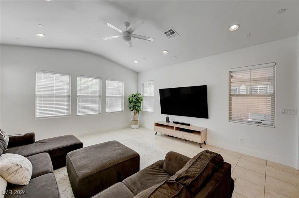 330 Values, Henderson, NV 89011