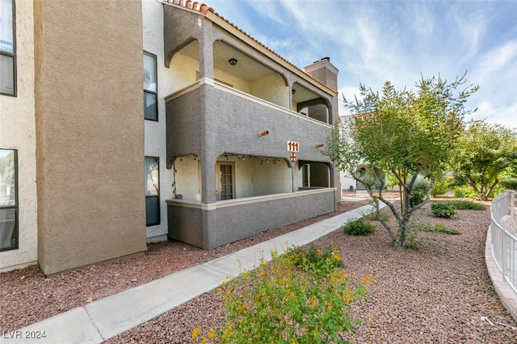 111 Bass, Henderson, NV 89014