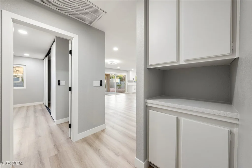 6980 Wedgewood, Las Vegas, NV 89147