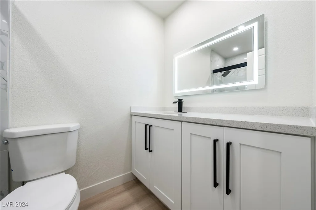 6980 Wedgewood, Las Vegas, NV 89147