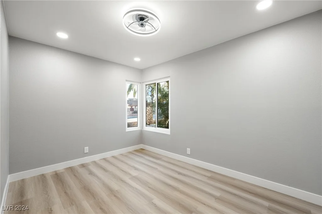 6980 Wedgewood, Las Vegas, NV 89147