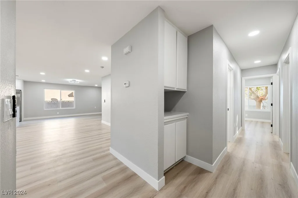 6980 Wedgewood, Las Vegas, NV 89147