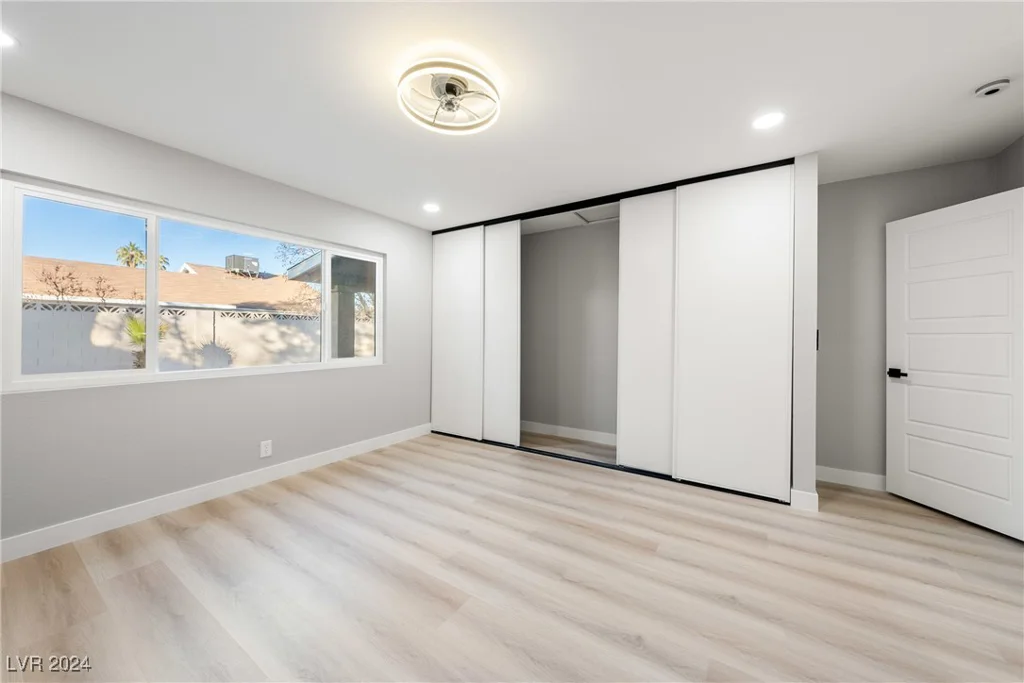 6980 Wedgewood, Las Vegas, NV 89147