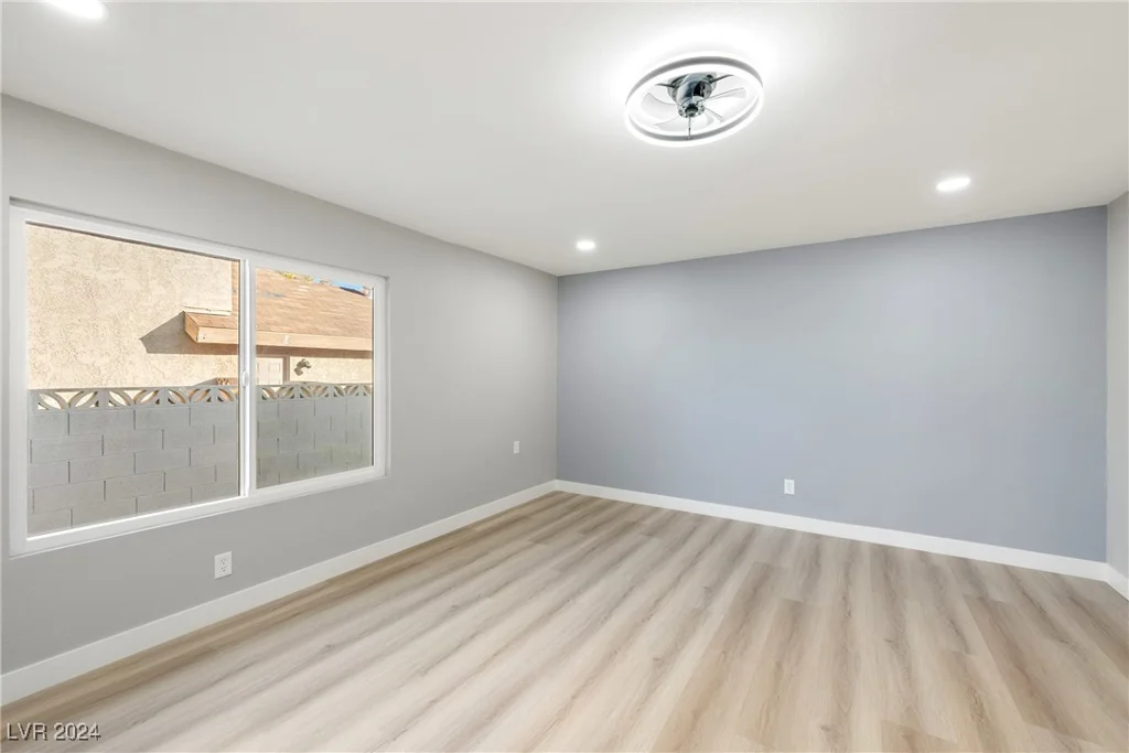 6980 Wedgewood, Las Vegas, NV 89147