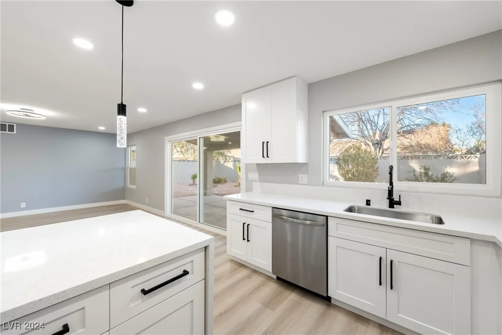 6980 Wedgewood, Las Vegas, NV 89147