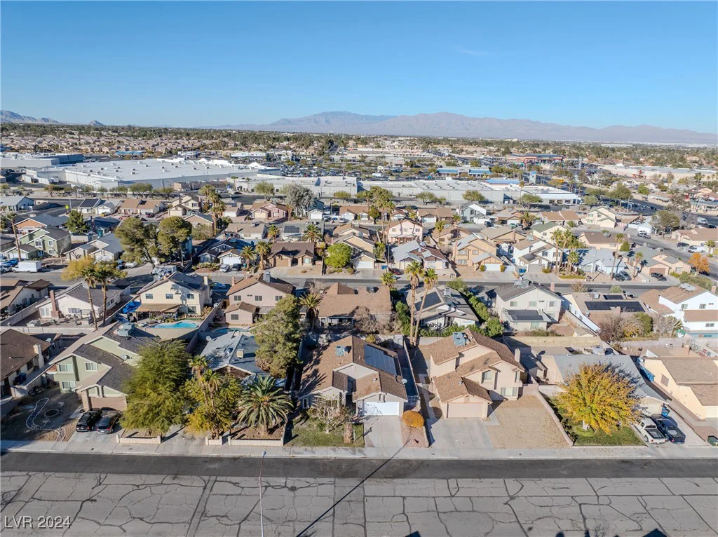 6980 Wedgewood, Las Vegas, NV 89147