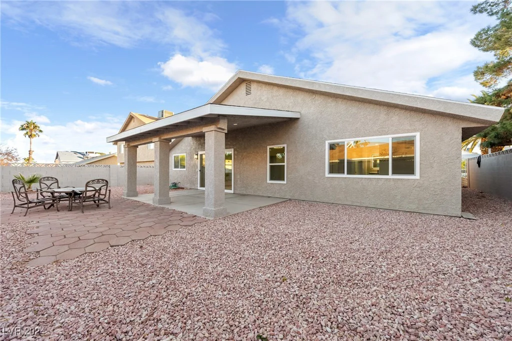 6980 Wedgewood, Las Vegas, NV 89147