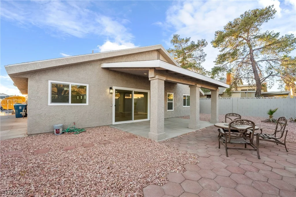 6980 Wedgewood, Las Vegas, NV 89147