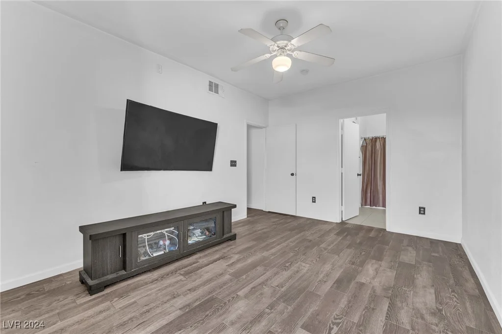 8250 Grand Canyon, Las Vegas, NV 89166