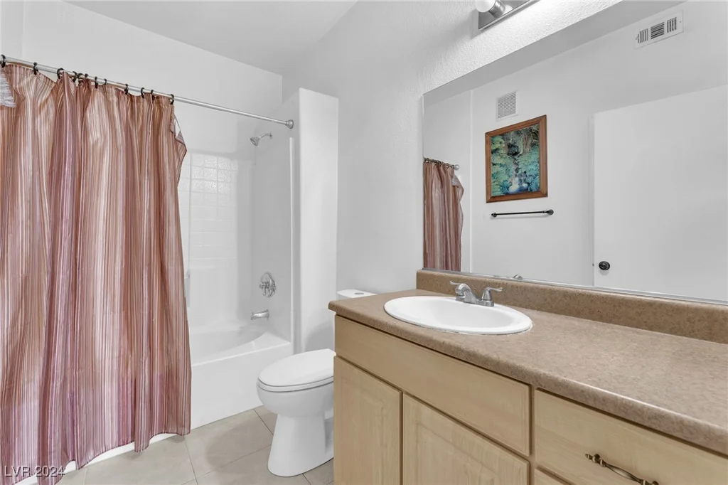 8250 Grand Canyon, Las Vegas, NV 89166
