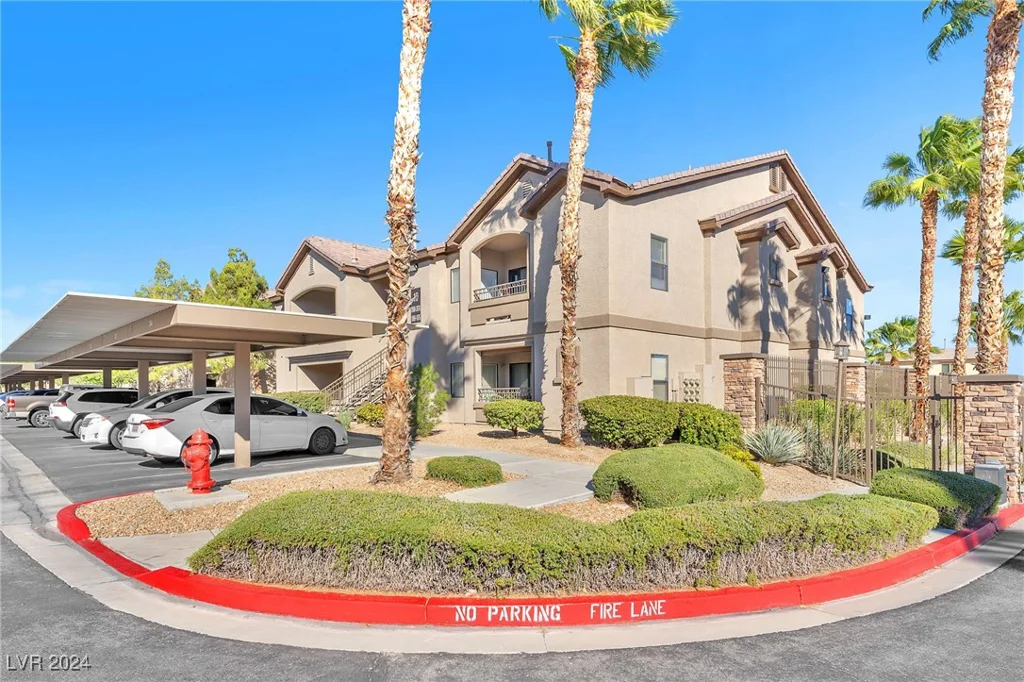 8250 Grand Canyon, Las Vegas, NV 89166