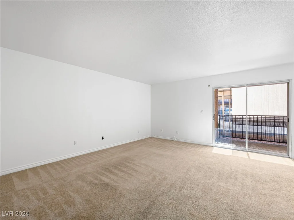 4421 Alexis, Las Vegas, NV 89103