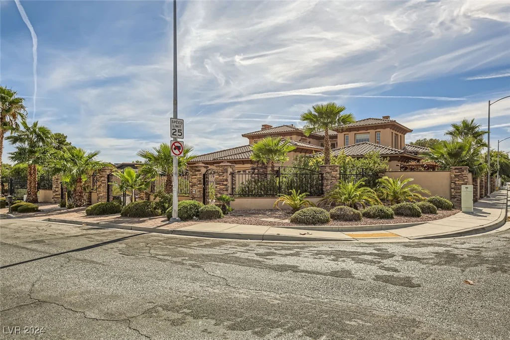 7797 Edna, Las Vegas, NV 89117