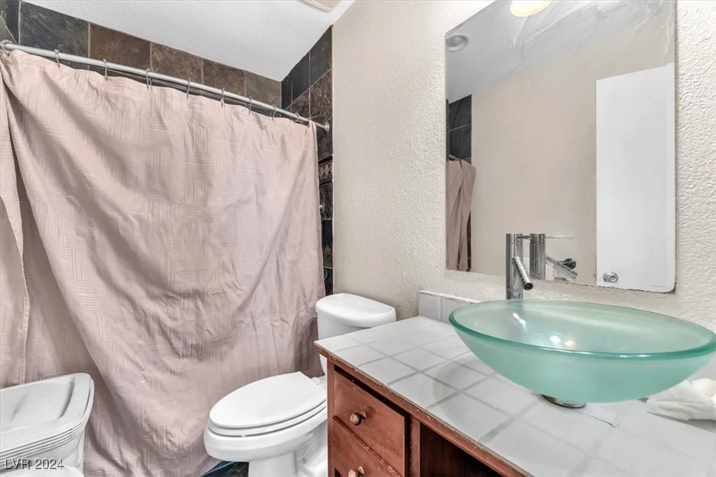 385 Newbury, Henderson, NV 89015
