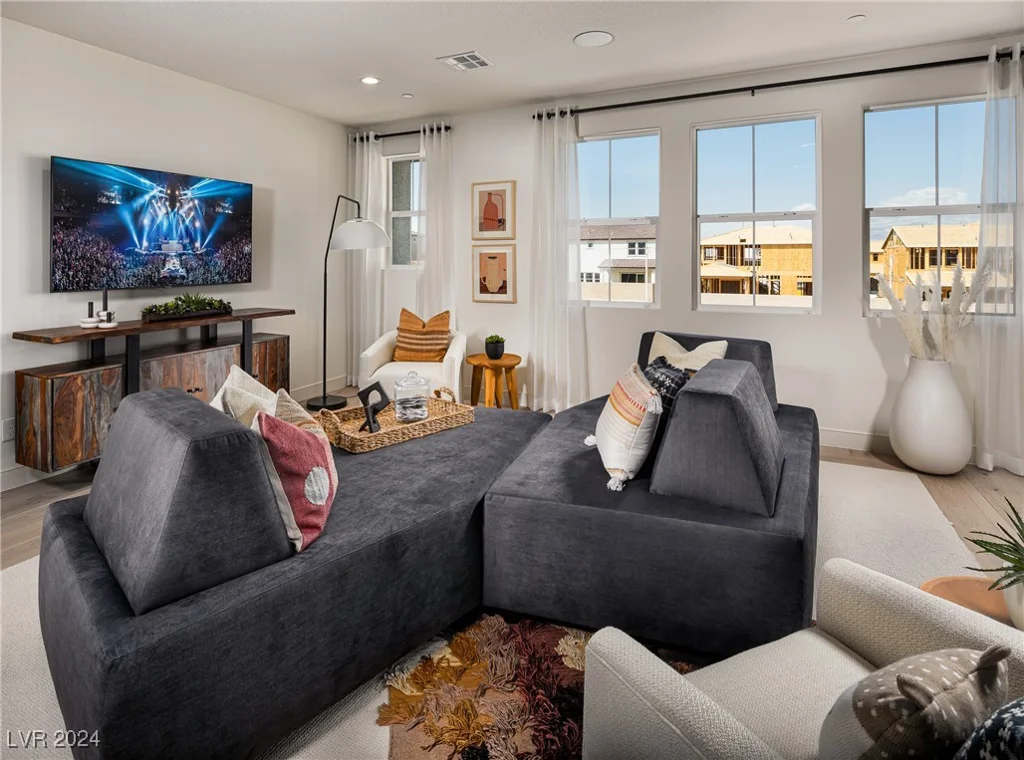 10191 Pleasant Knoll, Las Vegas, NV 89166