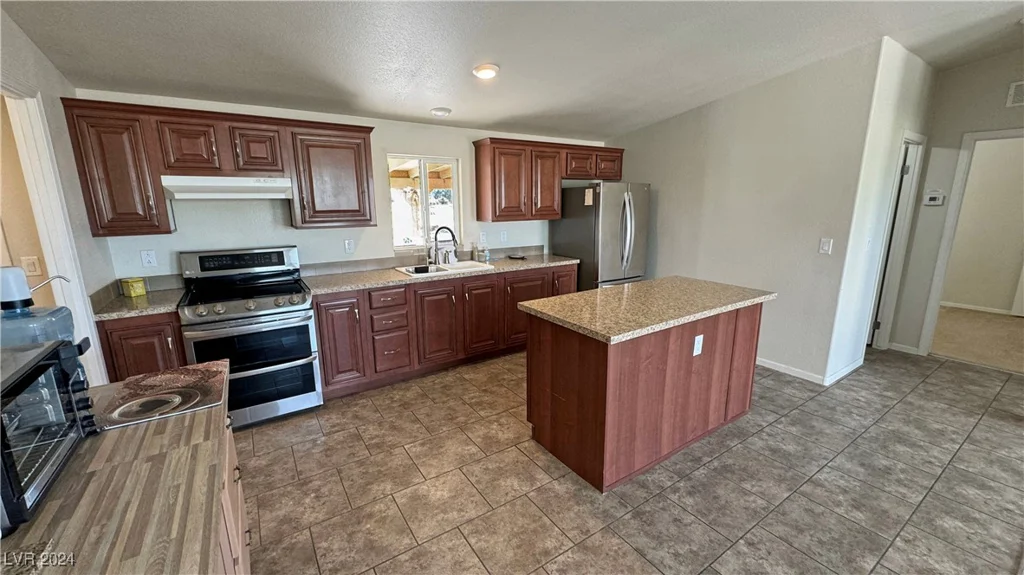 1921 Jeane, Pahrump, NV 89048