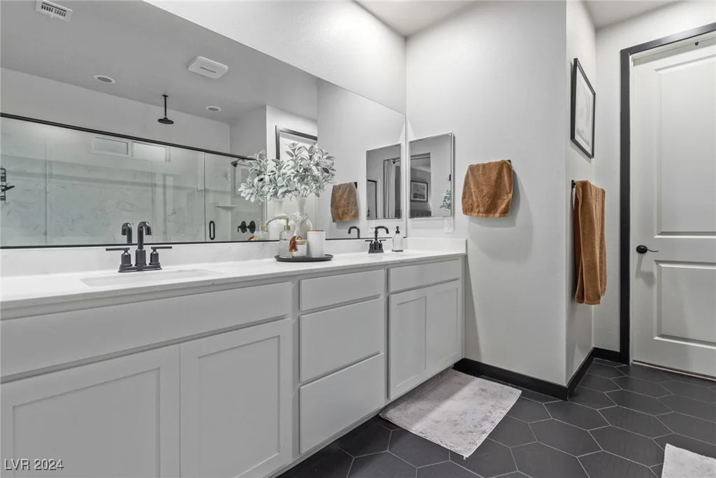 3022 Risen Star, North Las Vegas, NV 89086