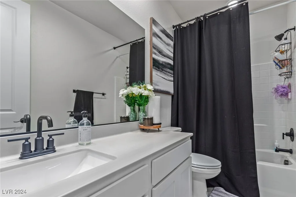 3022 Risen Star, North Las Vegas, NV 89086