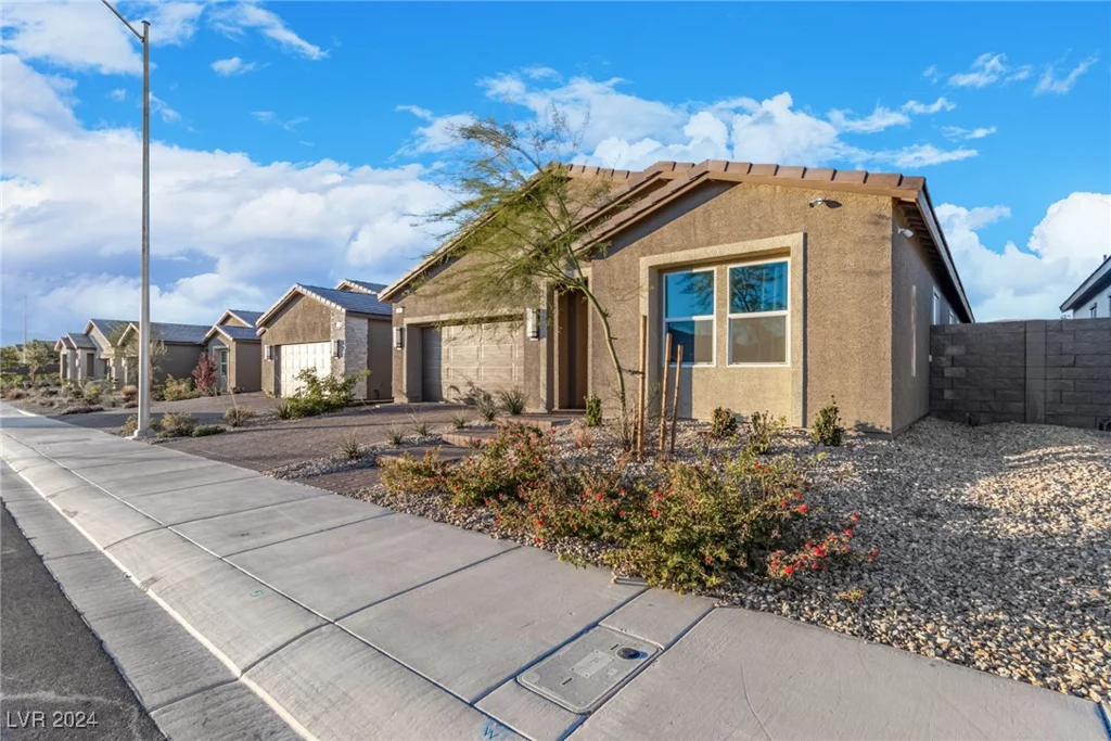 3022 Risen Star, North Las Vegas, NV 89086
