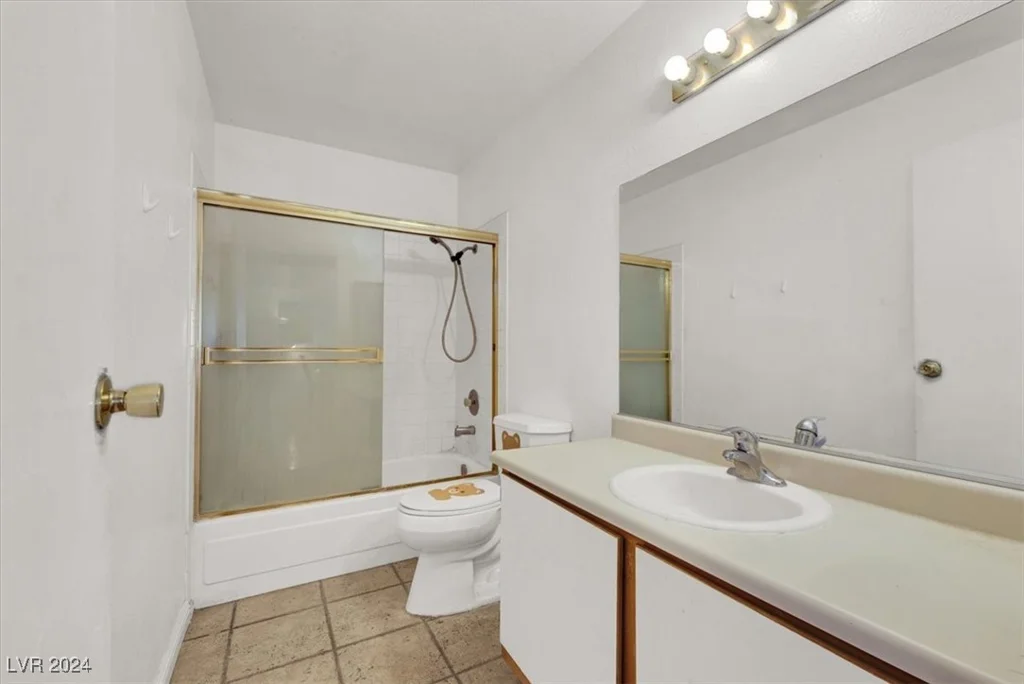 5081 Pioneer, Las Vegas, NV 89146