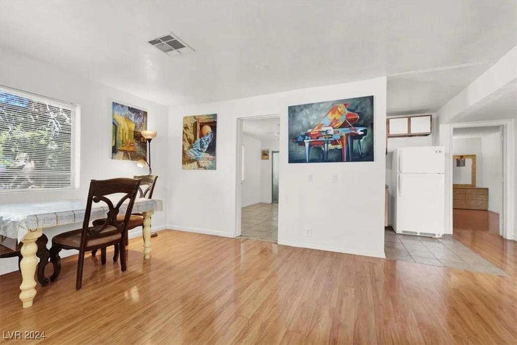 5081 Pioneer, Las Vegas, NV 89146