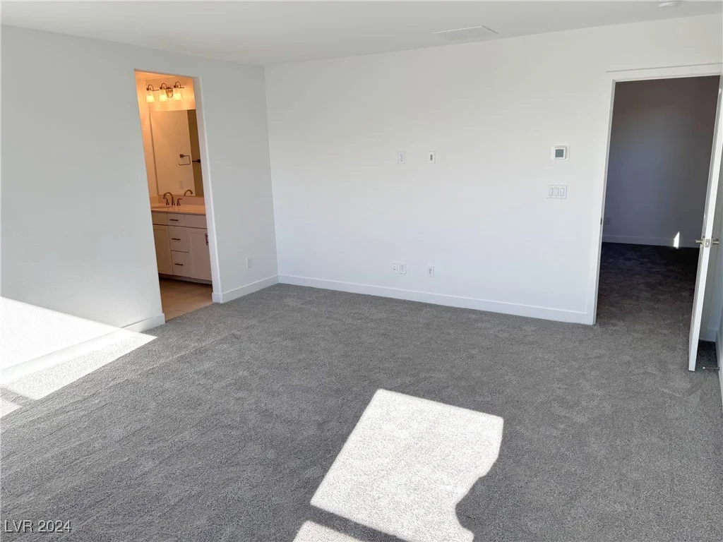 1033 Ferodale, North Las Vegas, NV 89084