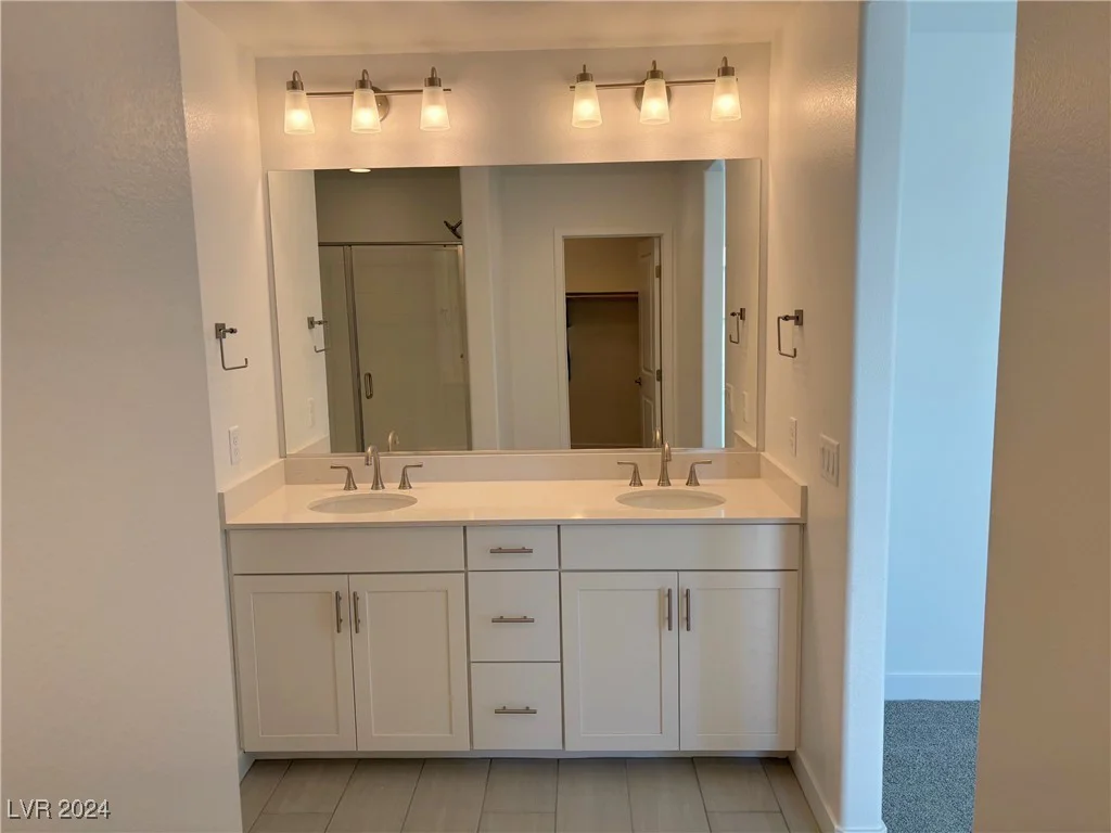 1033 Ferodale, North Las Vegas, NV 89084