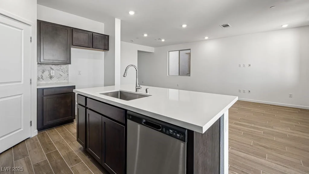 655 Water, Henderson, NV 89015
