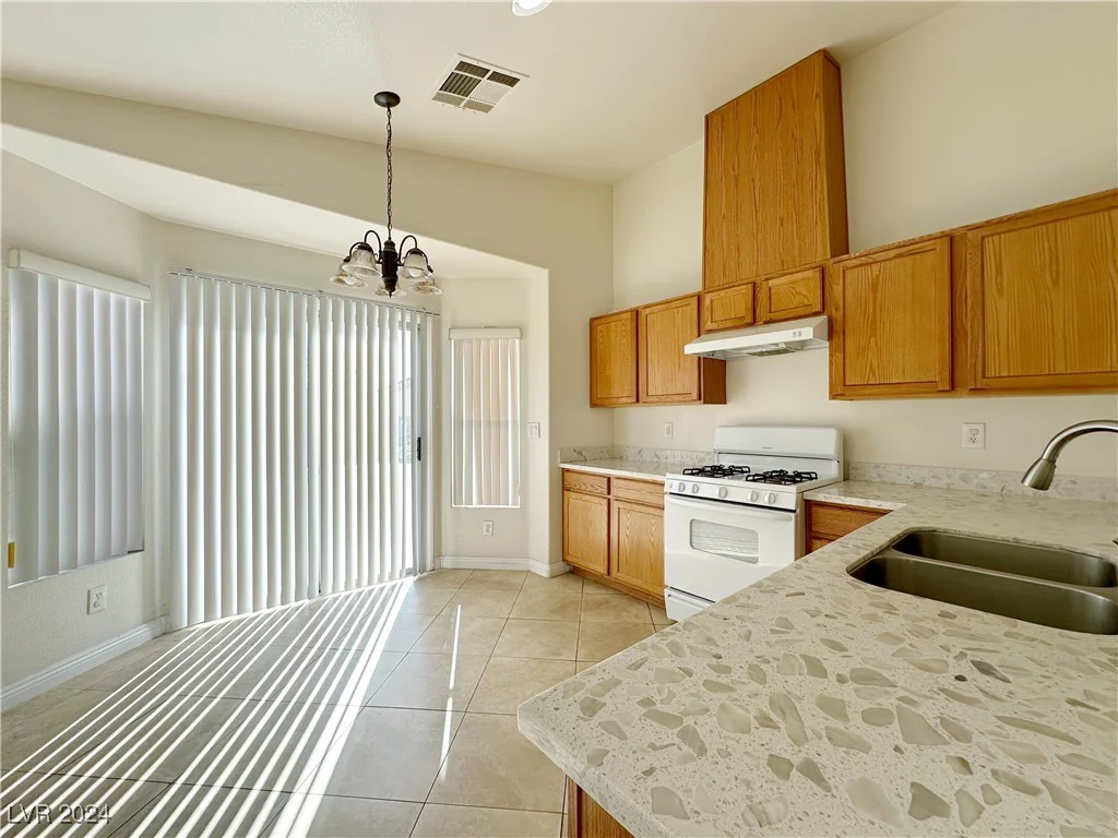 6495 Coldwater Bay, Las Vegas, NV 89122