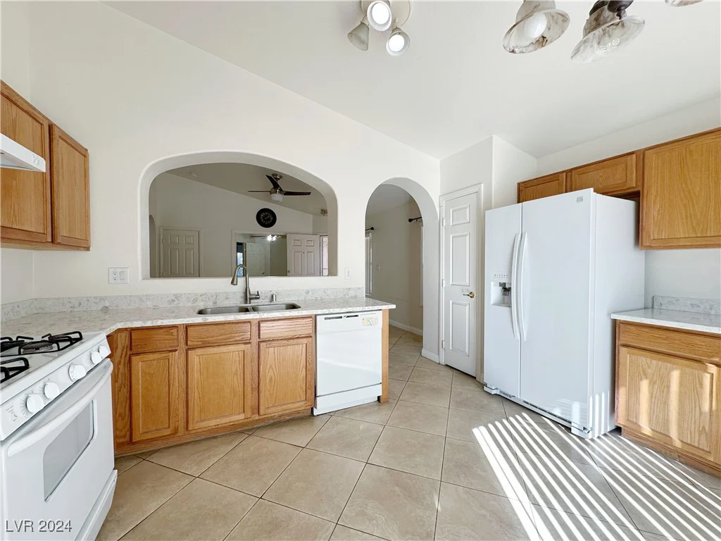 6495 Coldwater Bay, Las Vegas, NV 89122