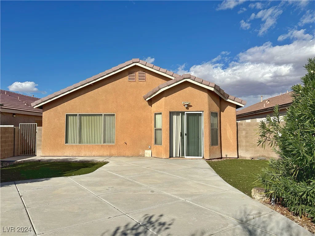 6495 Coldwater Bay, Las Vegas, NV 89122