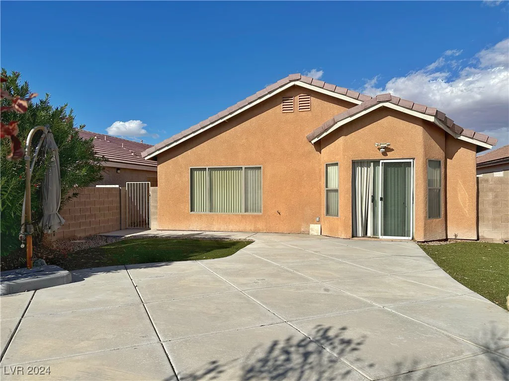 6495 Coldwater Bay, Las Vegas, NV 89122