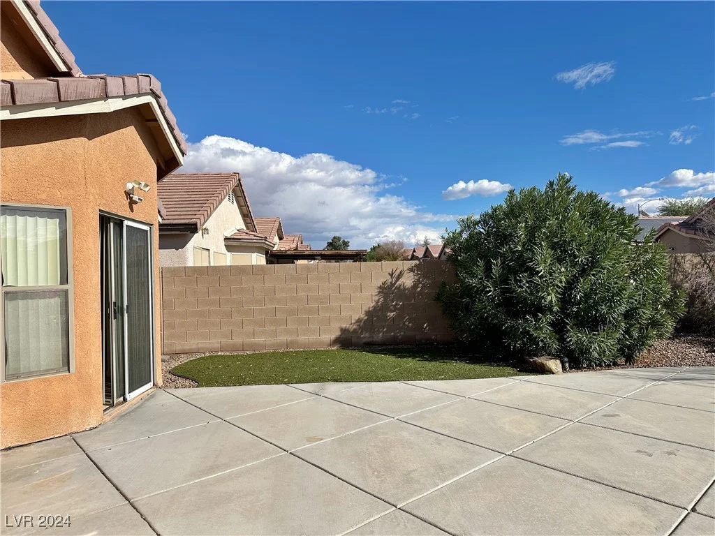 6495 Coldwater Bay, Las Vegas, NV 89122