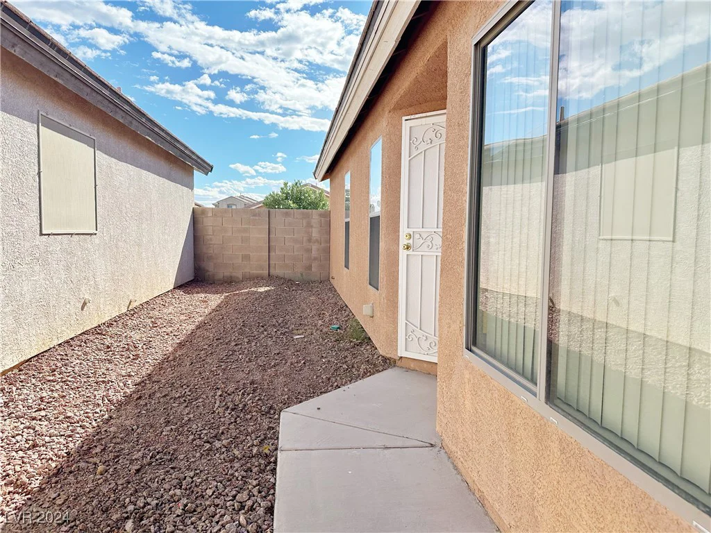6495 Coldwater Bay, Las Vegas, NV 89122