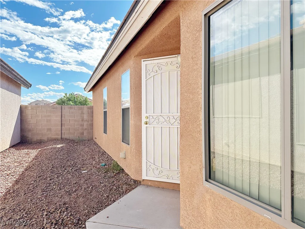6495 Coldwater Bay, Las Vegas, NV 89122