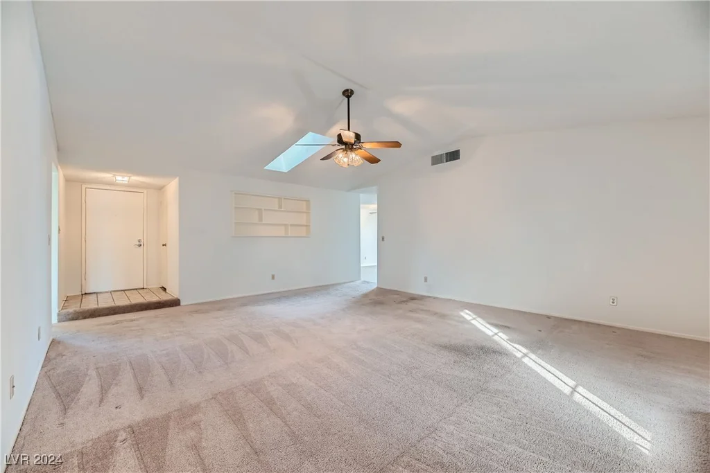 3719 Lorraine, Las Vegas, NV 89120