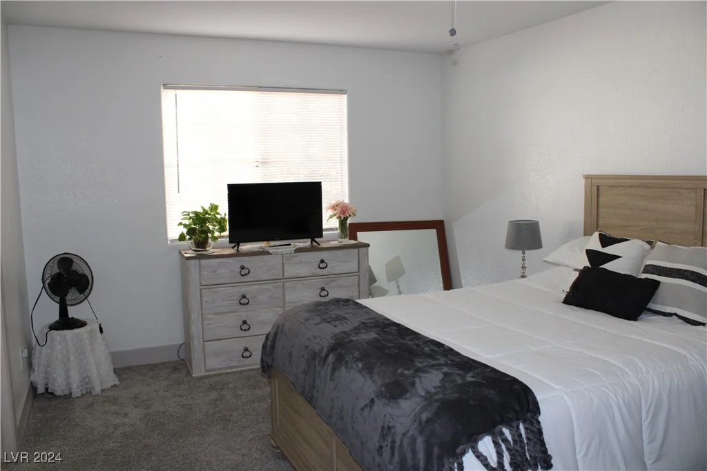 6836 Elm Creek, Las Vegas, NV 89108