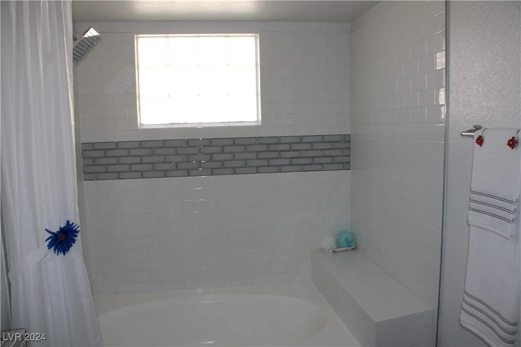 6836 Elm Creek, Las Vegas, NV 89108