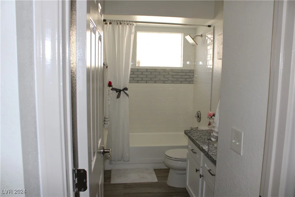 6836 Elm Creek, Las Vegas, NV 89108