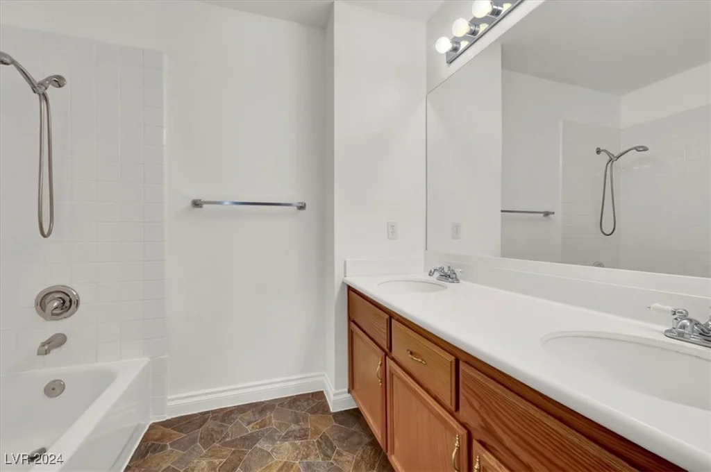 8529 Raindrop Canyon, Las Vegas, NV 89129