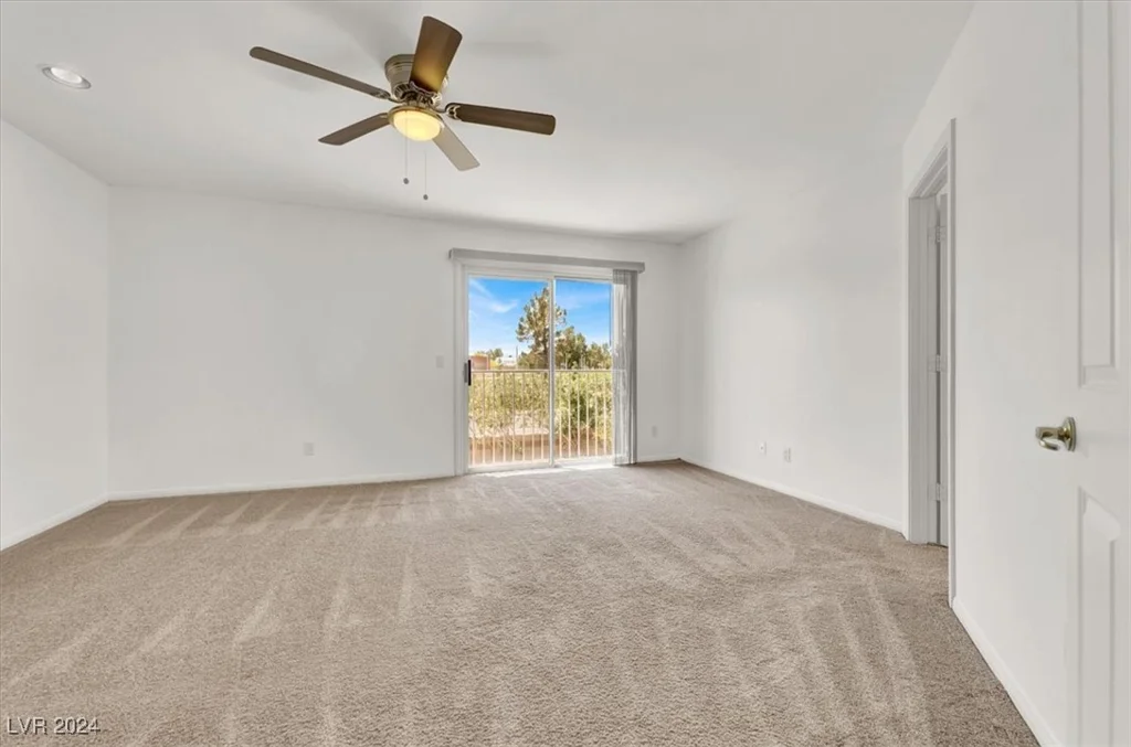 8529 Raindrop Canyon, Las Vegas, NV 89129