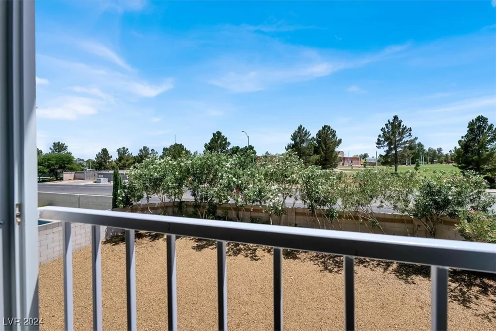 8529 Raindrop Canyon, Las Vegas, NV 89129