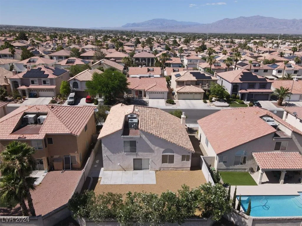 8529 Raindrop Canyon, Las Vegas, NV 89129