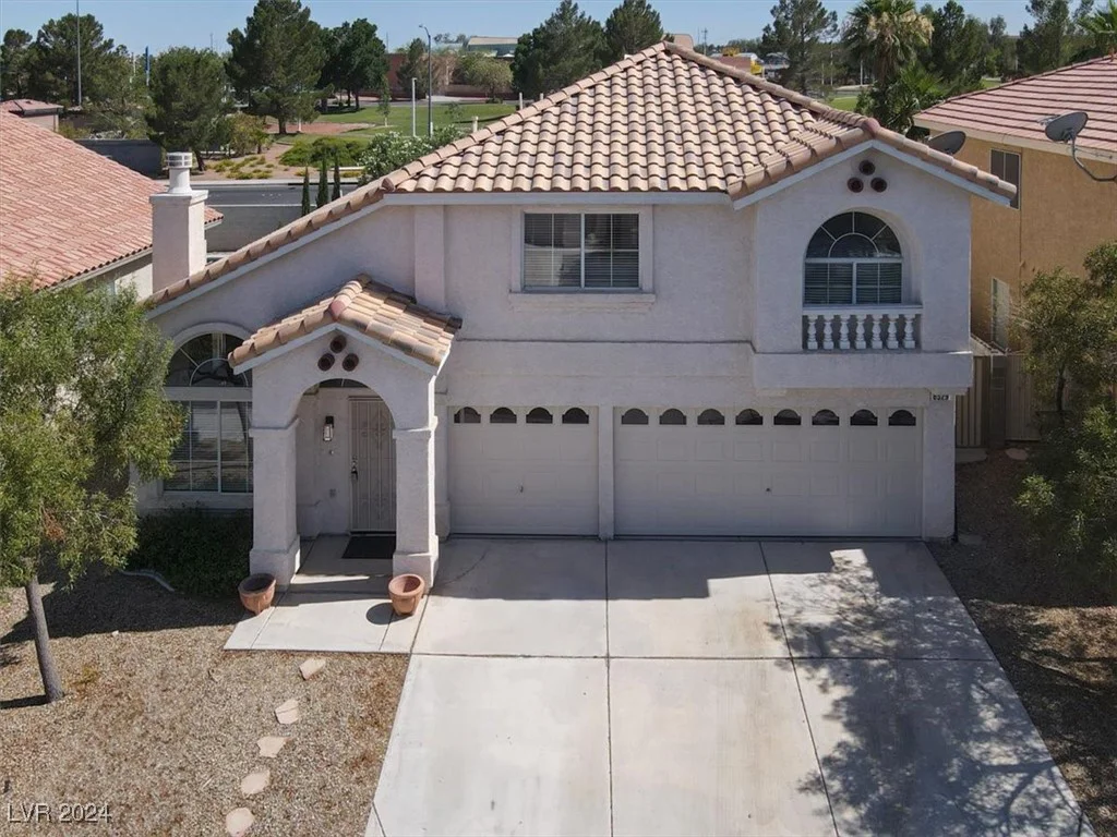 8529 Raindrop Canyon, Las Vegas, NV 89129