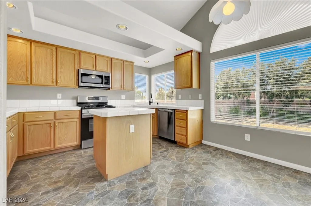 8529 Raindrop Canyon, Las Vegas, NV 89129