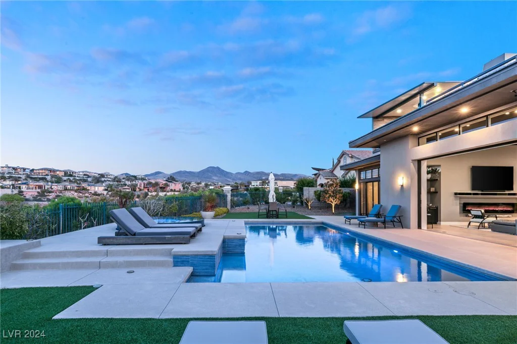 1376 Opal Valley, Henderson, NV 89052