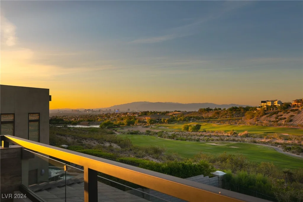 1376 Opal Valley, Henderson, NV 89052