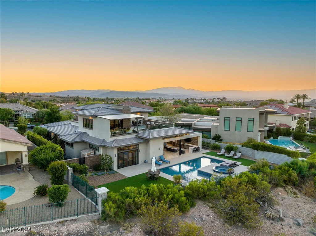 1376 Opal Valley, Henderson, NV 89052