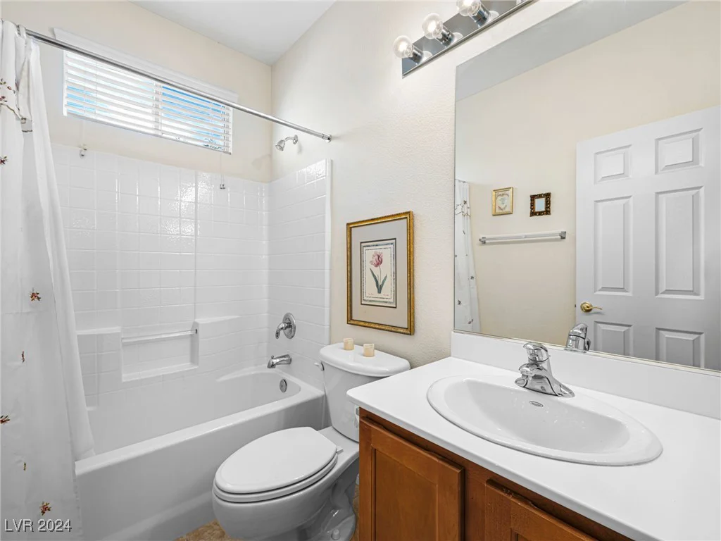 10215 Villa Arceno, Las Vegas, NV 89135