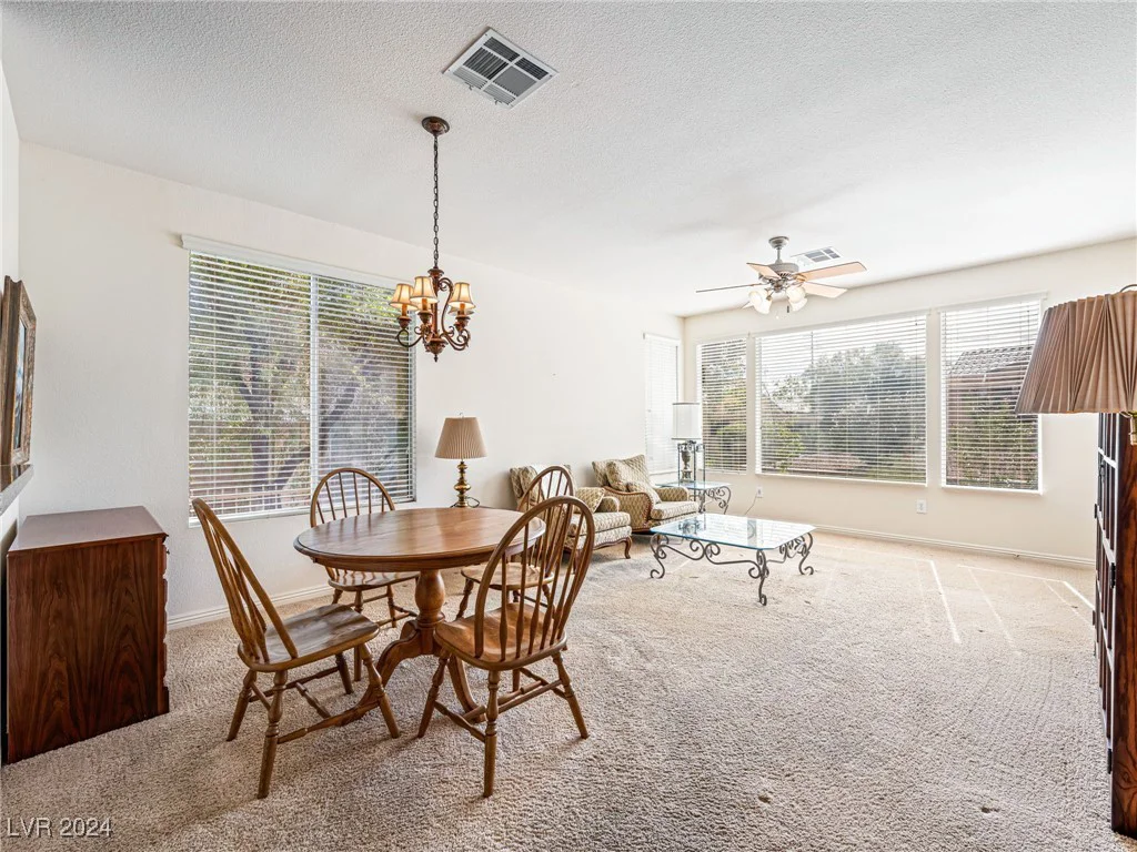 10215 Villa Arceno, Las Vegas, NV 89135